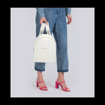 Obrázek z Batoh SUITSUIT® Fabulous Fifties Egg White 7 L - bílá - 7 L 
