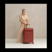 Obrázek z Sada cestovních kufrů SUITSUIT® Fab Seventies Red Ochre - červená - 91 / 60 / 32 L 